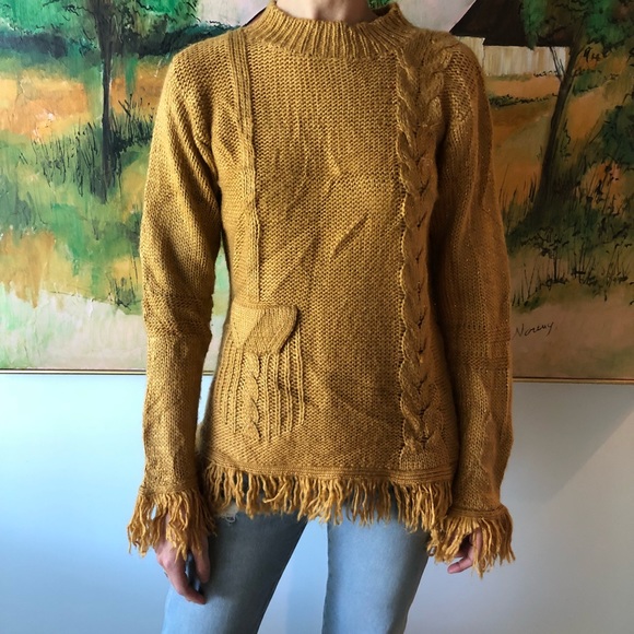 Sweaters - VINTAGE Gold Knit Sweater with Fringe